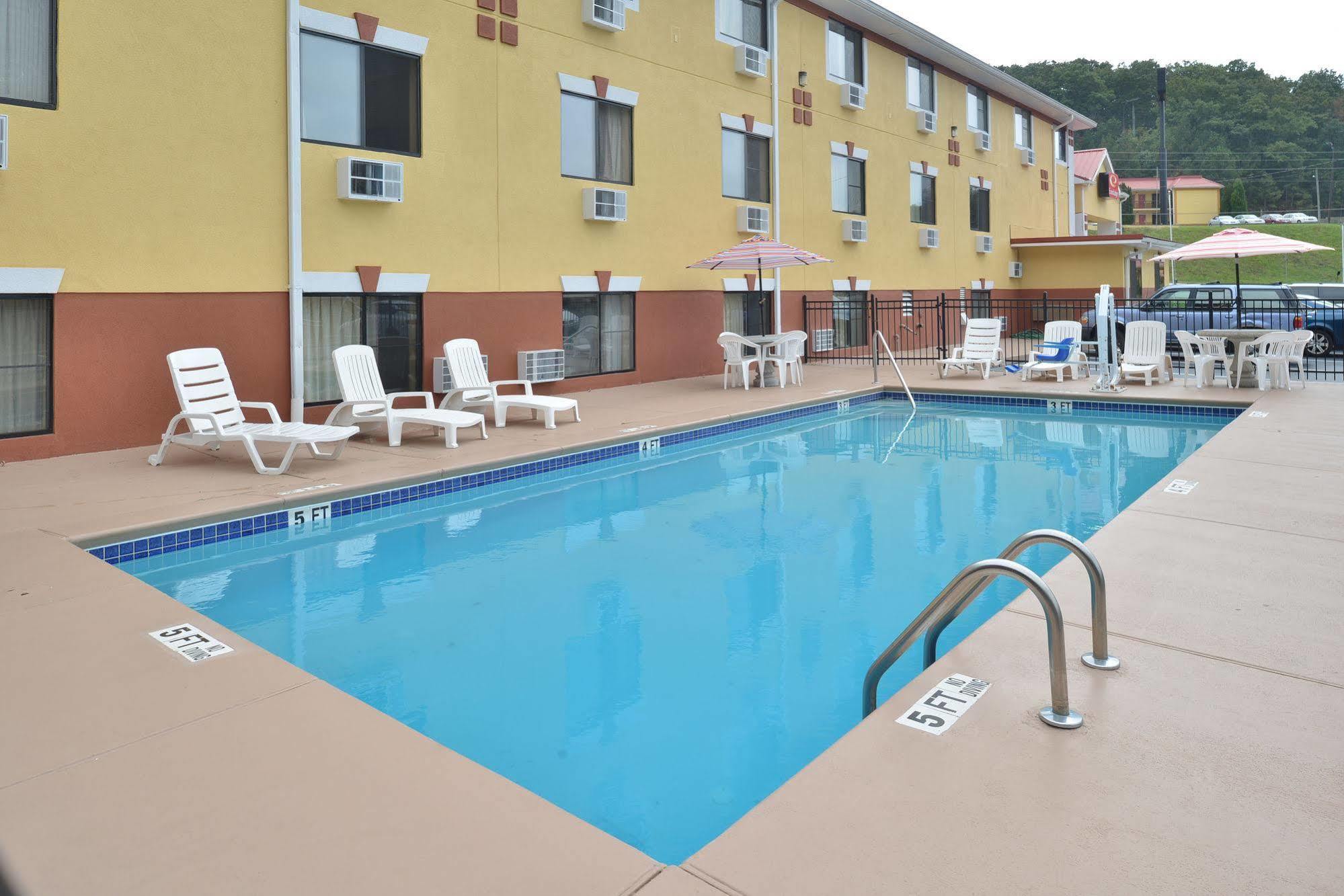 Econo Lodge Cartersville-Emerson Lake Point Exterior photo